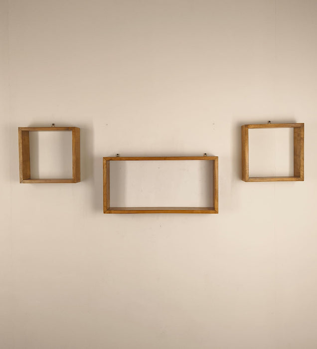 GEORGE III Rectangular Shaped Set of 3 Wooden Wall Shelves